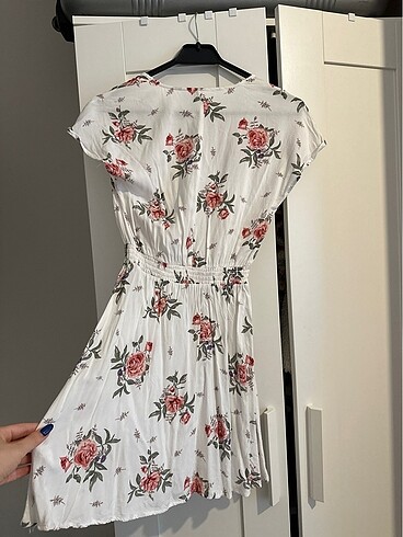 H&M Çiçekli elbise