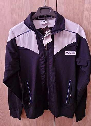 Adıdas fermuarlı sweatshirt/ CEKET. BEDEN S.YENI