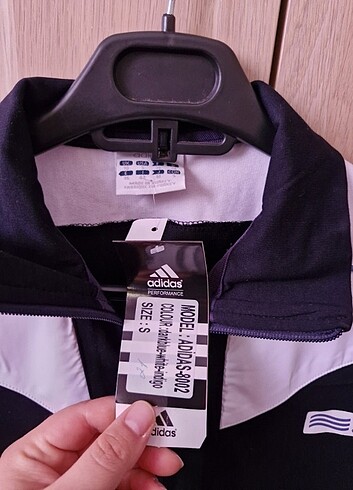 Adıdas fermuarlı sweatshirt/ CEKET. BEDEN S.YENI - Görsel 4
