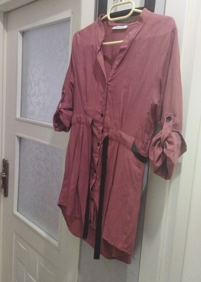 Kısa kol gömlek kuşaklı  - Görsel 3