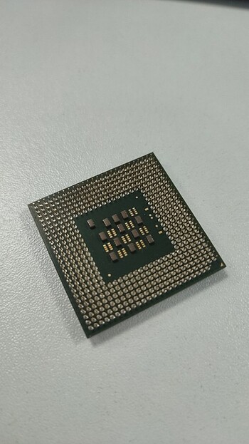 Diğer İntel celeron 2 gh 128 400