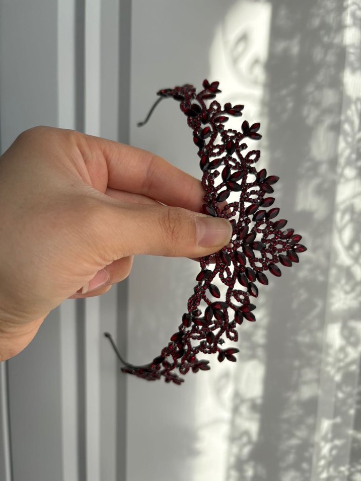 Bordo Parlak Gotik Taç - Görsel 3