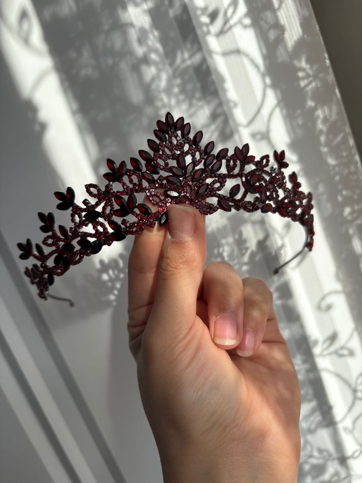 Bordo Parlak Gotik Taç - Görsel 2