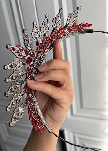 Koyu Kırmızı Boncuklu Gotik Taç - Görsel 6