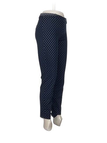 H&M H&M Kumaş Pantolon %70 İndirimli.