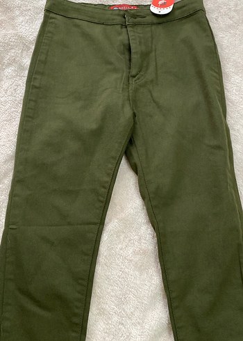 Kadın Haki Pamuklu Regular Fit Kumaş Pantolon