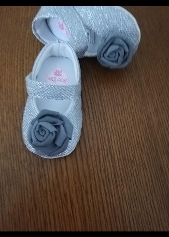 Kız Çocuk Beyaz Velcro Bantlı Babet - Görsel 3