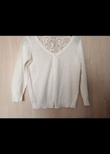 Dantelli Beyaz V Yaka Kadın Hırka - Görsel 3