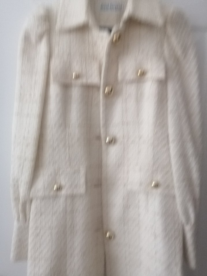 Düğmeli Beyaz Midi Kadın Ceket - Görsel 3