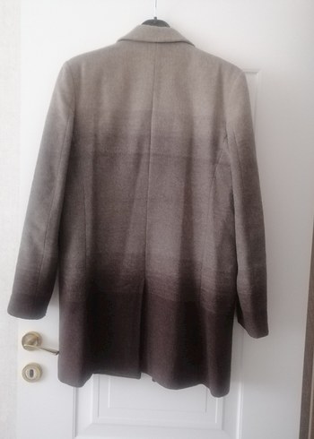 Bej Düğmeli Erkek Yün Kaban - Görsel 3