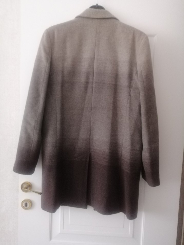 Bej Düğmeli Erkek Yün Kaban - Görsel 4