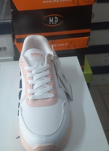 U.S Polo Assn. Yeni sıfır 40-45 numarası Mevcuttur