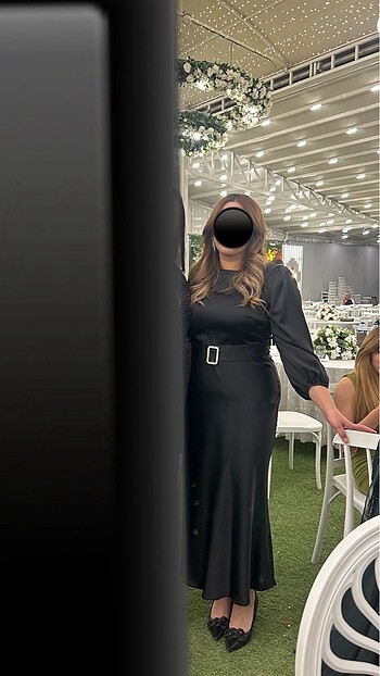 42 Beden siyah Renk Siyah saten elbise