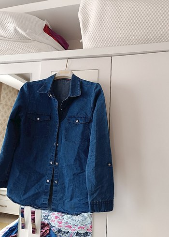 Düğmeli Mavi Denim Kadın Gömlek - Görsel 3