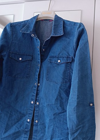 Düğmeli Mavi Denim Kadın Gömlek - Görsel 2