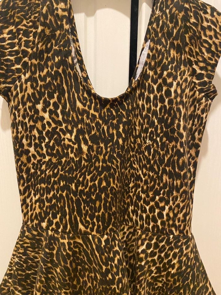 Kahverengi leopar Desenli Mini Elbise - Görsel 2