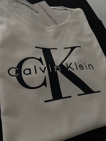 Calvin Klein tişört