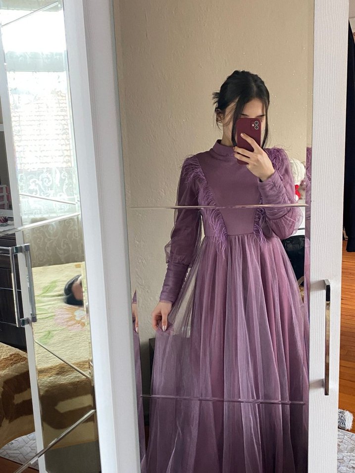 Uzun Kol, Yüksek Yaka Mor Elbise - Görsel 2