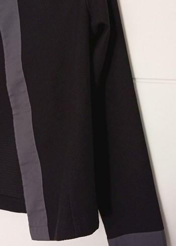 Gri Detaylı Siyah Kadın Midi Ceket - Görsel 3
