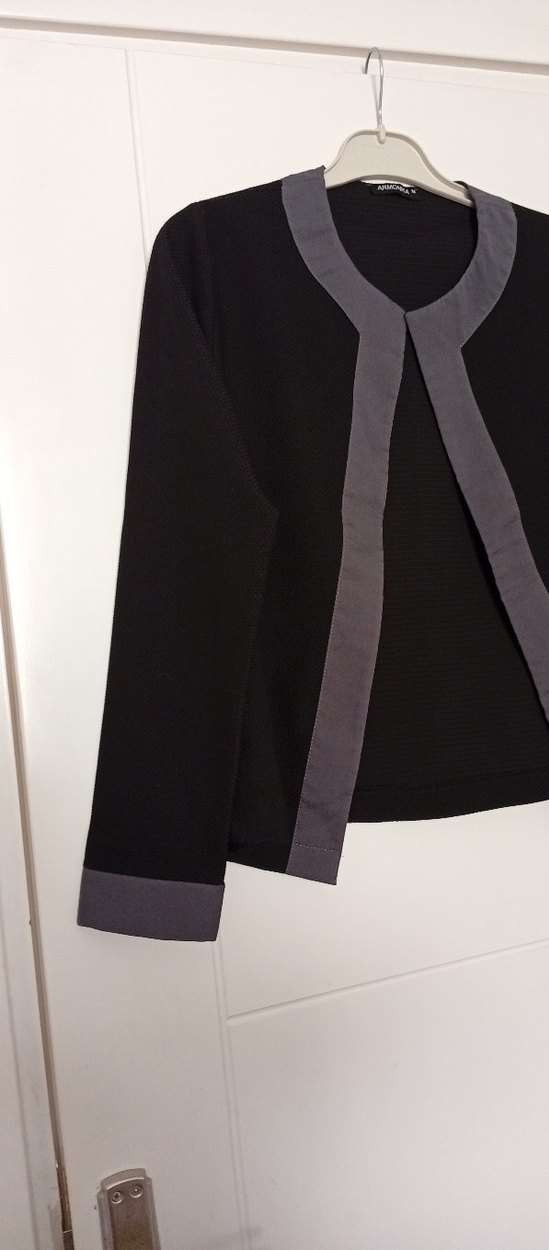 Gri Detaylı Siyah Kadın Midi Ceket - Görsel 2