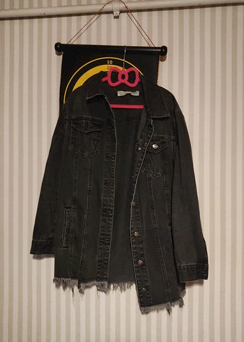 Siyah Baskılı Gevşek Kesim Denim Ceket