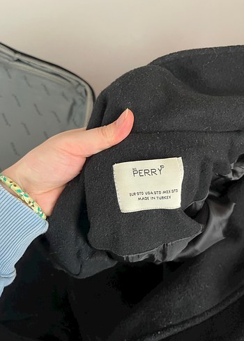 Çift Düğmeli Siyah Kaban - Görsel 2