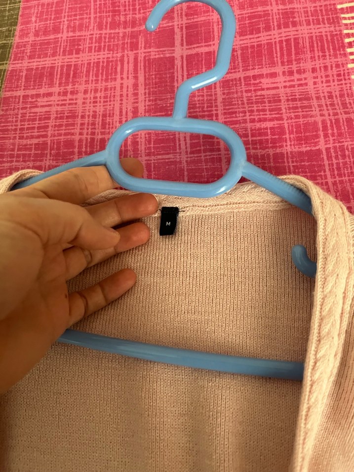 Düğmeli Pembe Triko Hırka - Görsel 3