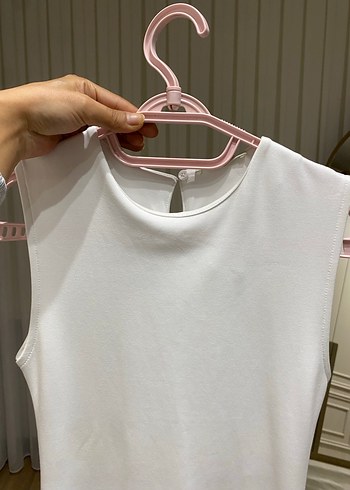 Beyaz Keten Pilili Kolsuz Kız Elbisesi - Görsel 3