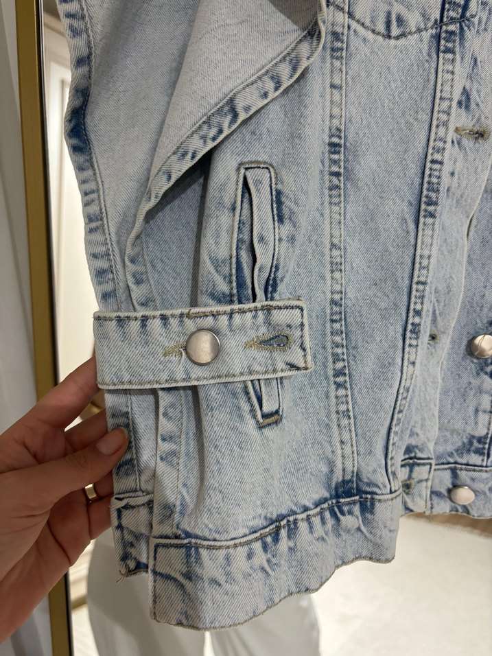 Kadın Gri Batik Desenli Kolsuz Denim Ceket - Görsel 5