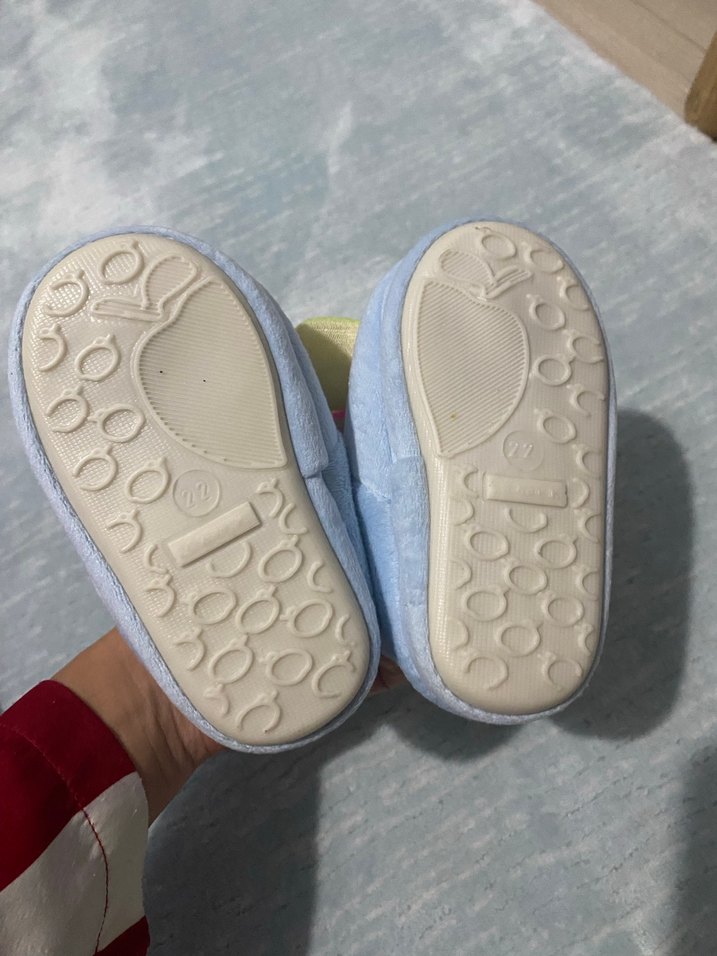 Kız Çocuk Renkli Baskılı Polar Terlik - Görsel 3