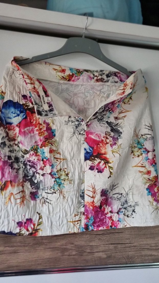 Çiçek Desenli Dantel Detaylı Mini Etek - Görsel 2