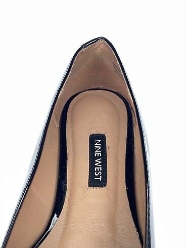 38 Beden siyah Renk Nine West Babet %70 İndirimli.
