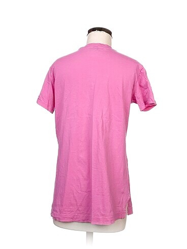 s Beden Defacto T-shirt %70 İndirimli.