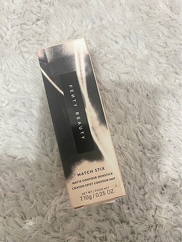 Fenty amber