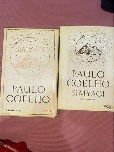 Simyacı kitap kutusuyla beraber
