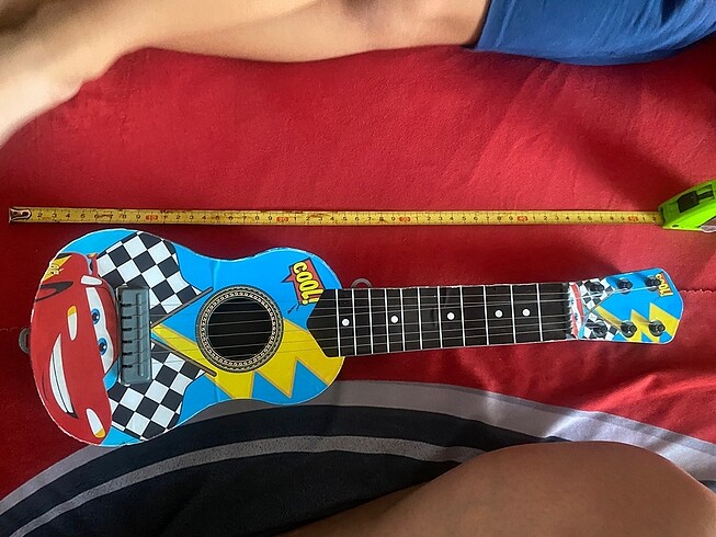 Oyuncak gitar