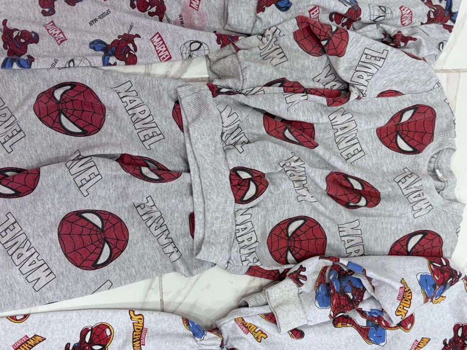 Erkek Çocuk Marvel Baskılı Gri Pijama Takımı - Görsel 3