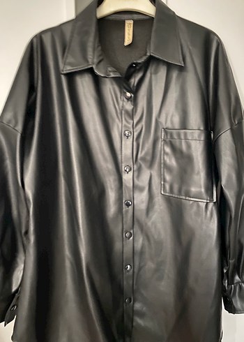 Siyah Deri Düğmeli Kadın Ceket gömlek - Görsel 4