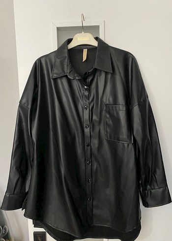 Siyah Deri Düğmeli Kadın Ceket gömlek - Görsel 3