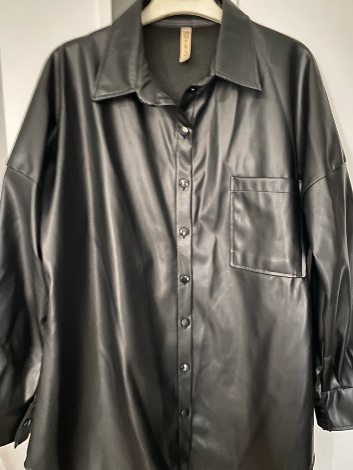 Siyah Deri Düğmeli Kadın Ceket gömlek - Görsel 4