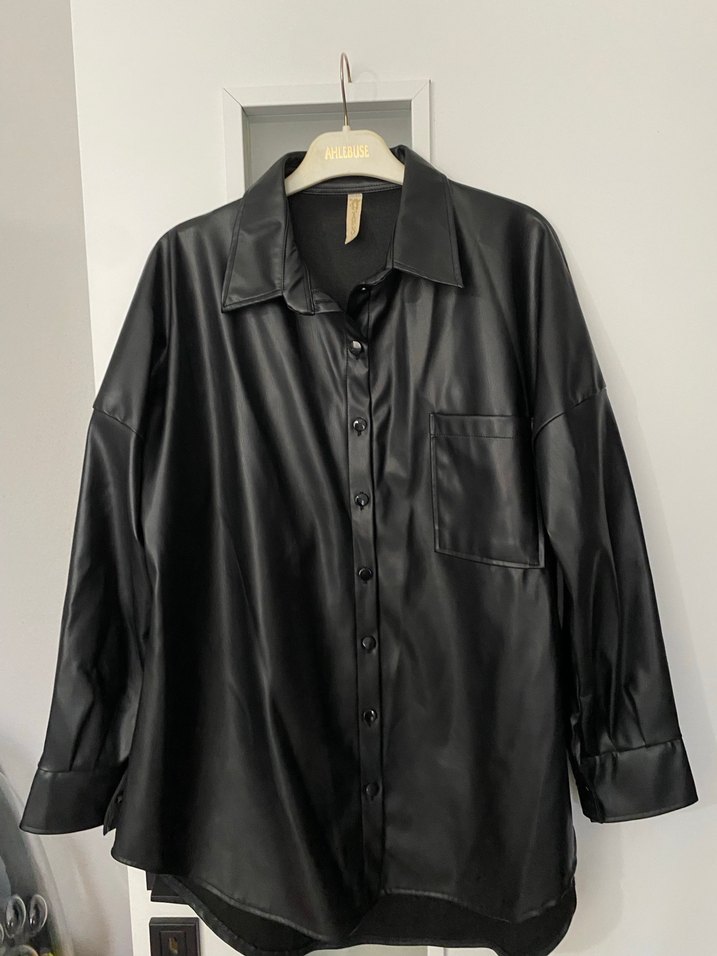 Siyah Deri Düğmeli Kadın Ceket gömlek - Görsel 3