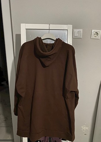 l Beden Kapüşonlu Koyu Kahverengi Baskılı Sweatshirt
