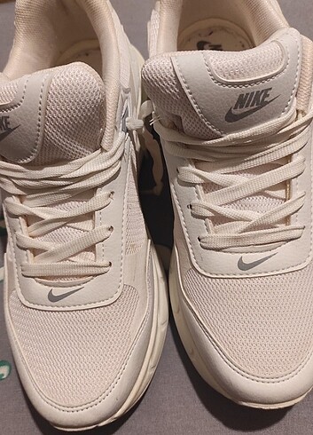 39 Beden Orijinal Nike spor ayakkabı