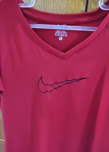 xl Beden kırmızı Renk Nike orjinal spor tişört dar kalıp