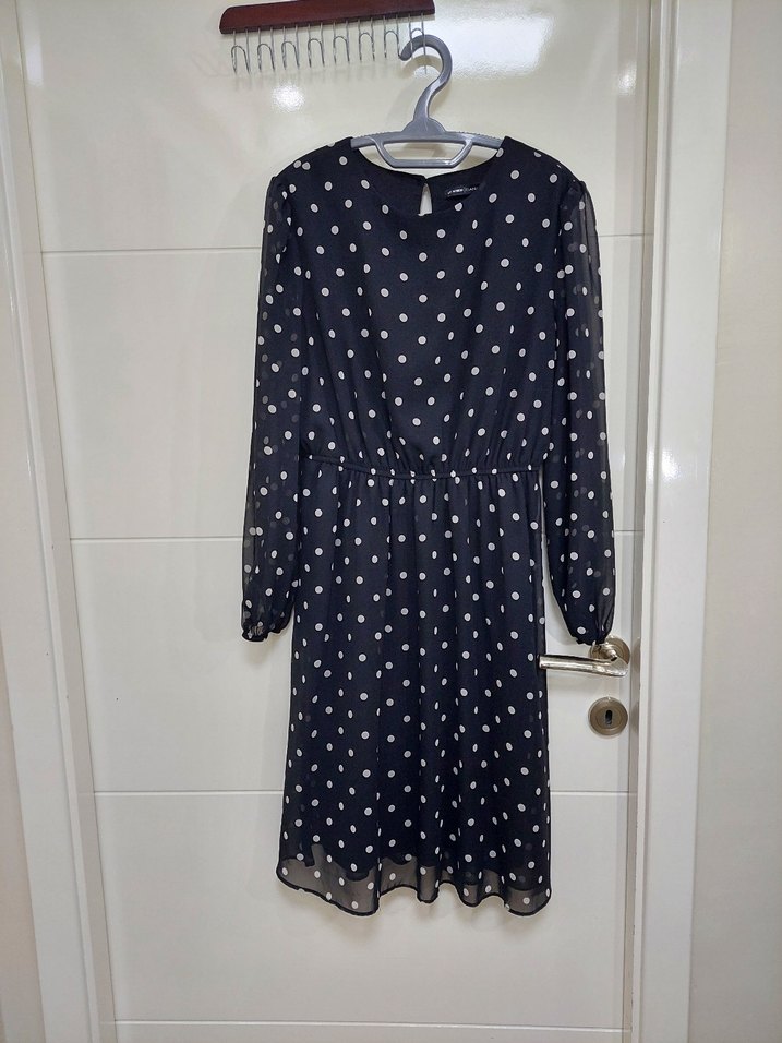 Siyah Puantiyeli Uzun Kollu Midi Elbise - Görsel 2