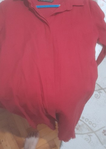 Kırmızı V Yaka Uzun Kollu Keten Gömlek