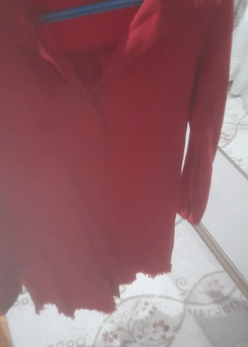 38 Beden Kırmızı V Yaka Uzun Kollu Keten Gömlek