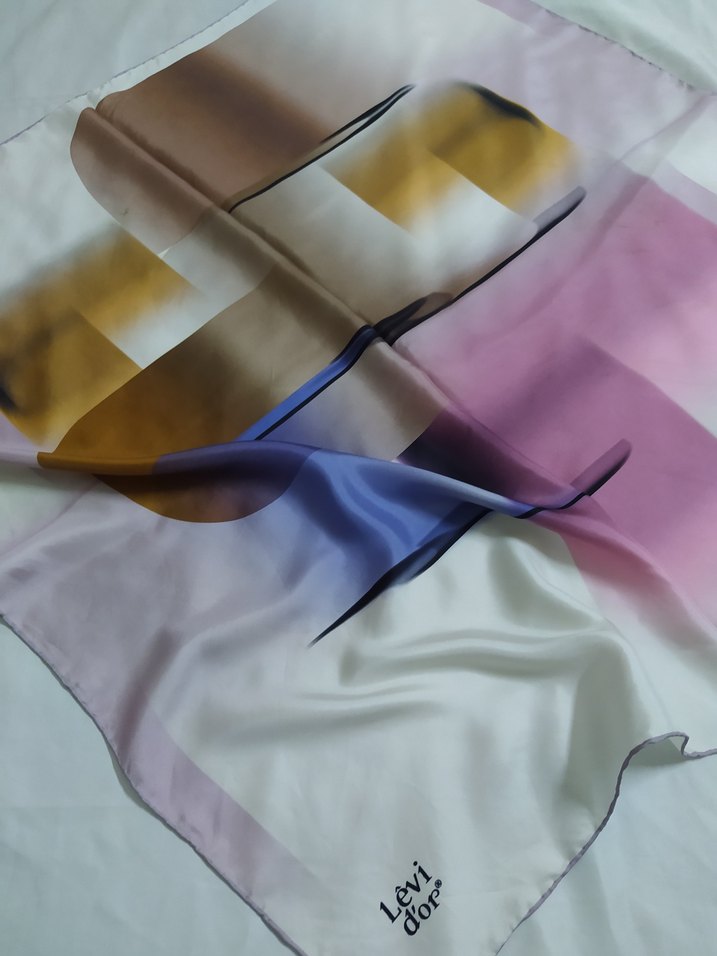 levidor ipek eşarp - Görsel 4