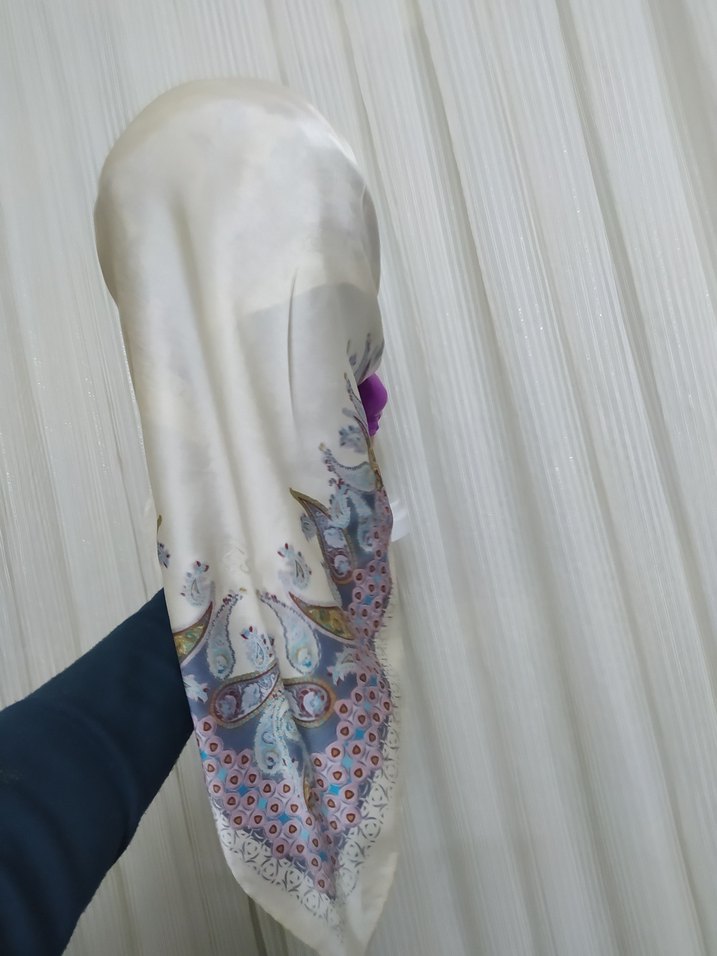 ipek eşarp - Görsel 2