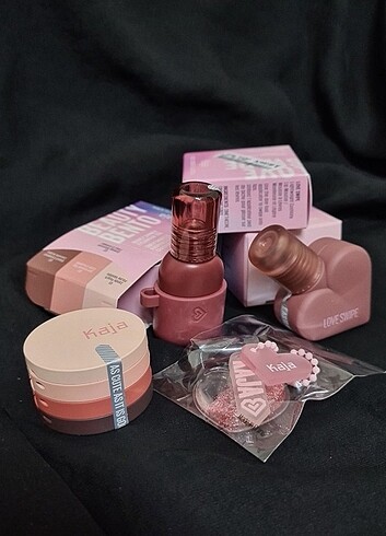 Kaja set